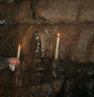 Божья Матерь в Игнатьевской пещере