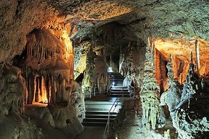 Мраморная пещера находится в Крыму